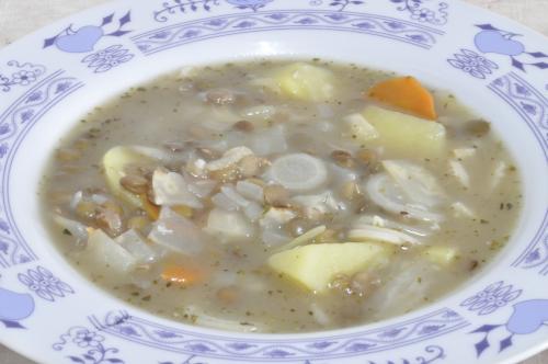 Jak uvařit čočková polévka s brambory a kořenovou zeleninou ? Snadné recept, připravený za 30 - 45 minut